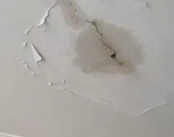 思茅阳台漏水维修公司分享下屋面防水工程质量问题原因分析
